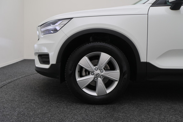 Volvo XC40 1.5 T2 Momentum Core Automaat Camera, Apple Carplay, Rijstrooksensor, LED, Climate, PDC