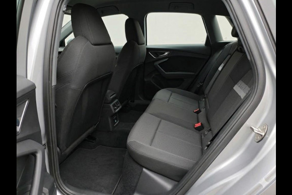 Audi Q4 e-tron 40 Launch edition Advanced Plus 77 kWh 204pk | Navigatie | Parkeercamera | Matrix | Adaptieve cruise controle