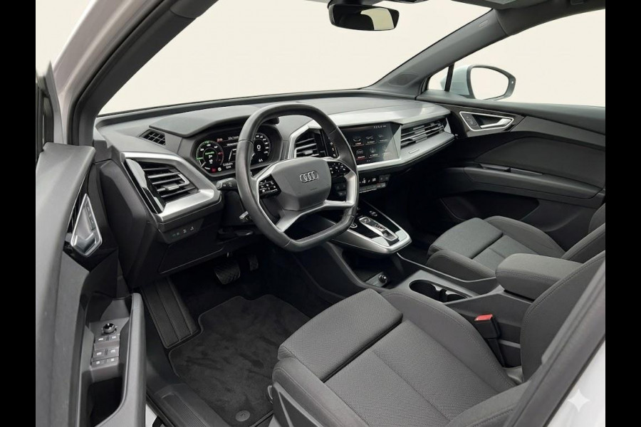 Audi Q4 e-tron 40 Launch edition Advanced Plus 77 kWh 204pk | Navigatie | Parkeercamera | Matrix | Adaptieve cruise controle