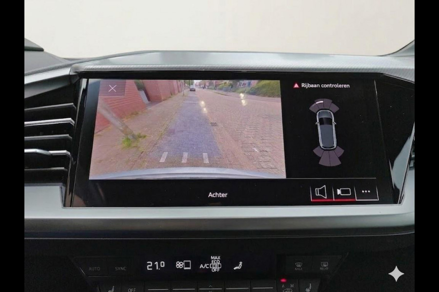 Audi Q4 e-tron 40 Launch edition Advanced Plus 77 kWh 204pk | Navigatie | Parkeercamera | Matrix | Adaptieve cruise controle