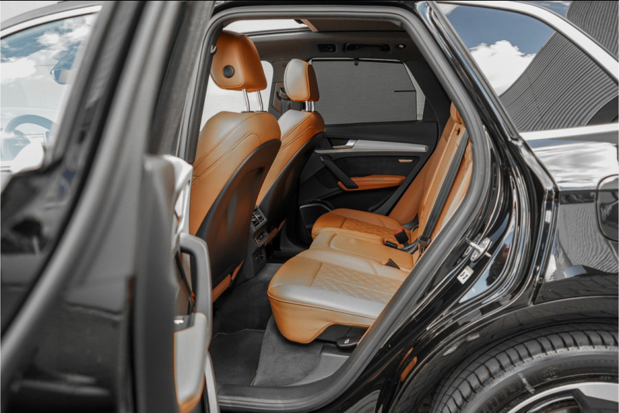 Audi Q5 55 TFSI e Quattro Competition S-Line Pano Luchtvering B&O Trekhaak