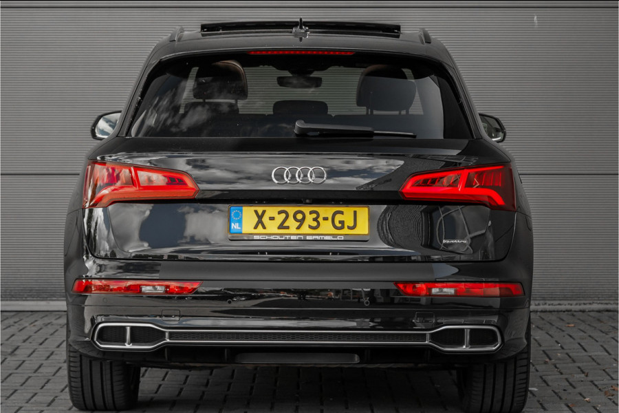 Audi Q5 55 TFSI e Quattro Competition S-Line Pano Luchtvering B&O Trekhaak