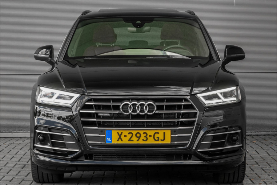 Audi Q5 55 TFSI e Quattro Competition S-Line Pano Luchtvering B&O Trekhaak