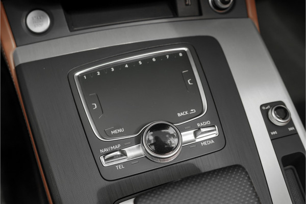 Audi Q5 55 TFSI e Quattro Competition S-Line Pano Luchtvering B&O Trekhaak