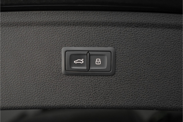 Audi Q5 55 TFSI e Quattro Competition S-Line Pano Luchtvering B&O Trekhaak