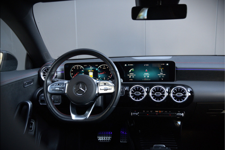 Mercedes-Benz CLA-Klasse Shooting Brake 250 e Premium AMG | Stoelverwarming | Camera | Apple Carplay | Keyless | Adaptive Cruise Control | Ambiance Verlichting | LED | Climate Control