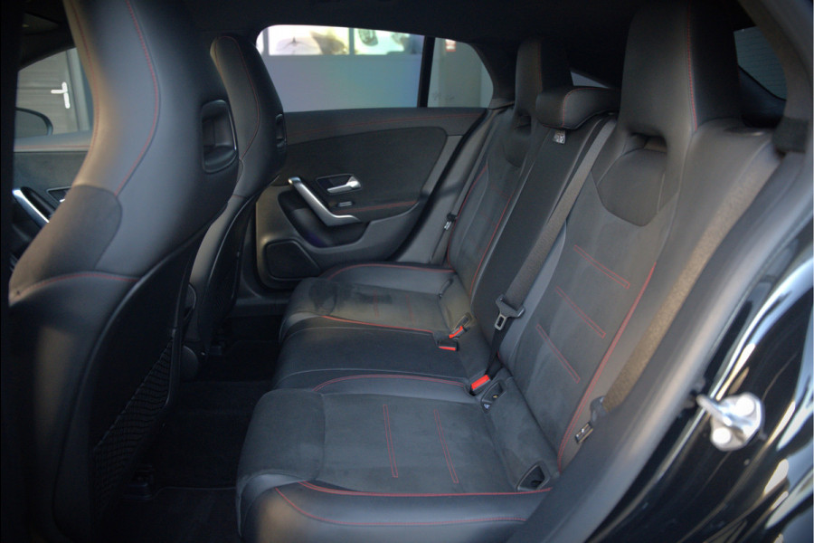 Mercedes-Benz CLA-Klasse Shooting Brake 250 e Premium AMG | Stoelverwarming | Camera | Apple Carplay | Keyless | Adaptive Cruise Control | Ambiance Verlichting | LED | Climate Control