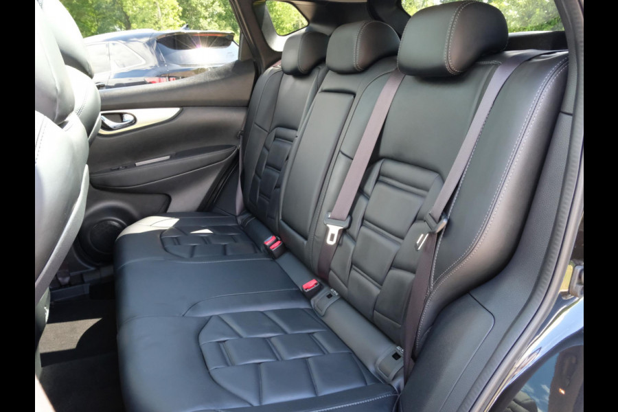 Nissan QASHQAI 1.3 DIG-T Premium Edition 140 PK | Lederen bekleding | Panoramadak | 360 Camera | Stoelverwarming | Navigatie | CarPlay | LMV 19" | LED