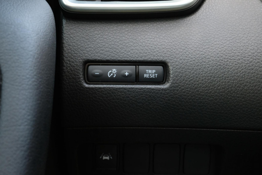 Nissan QASHQAI 1.3 DIG-T Premium Edition 140 PK | Lederen bekleding | Panoramadak | 360 Camera | Stoelverwarming | Navigatie | CarPlay | LMV 19" | LED