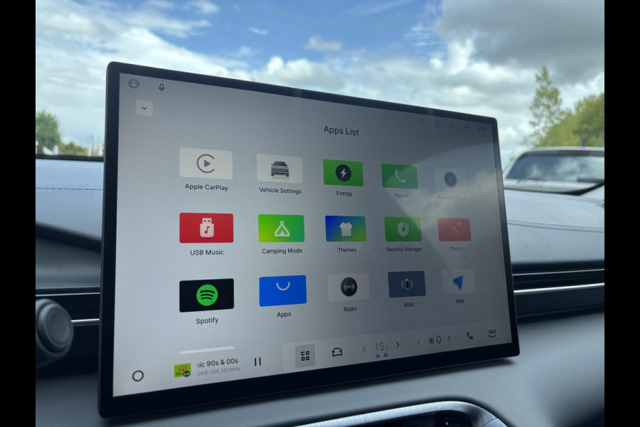 GEELY E5 Pro 60 kWh | Stoelverwarming & verkoeling | Warmtepomp | 360 Camera | Parkeersensoren |