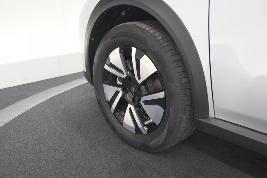 Opel Frontera 1.2 Turbo Hybrid 145 GS | 7 Zitplaatsen | Camera | Dodehoekdetectie | Navigatie | Pack Winter