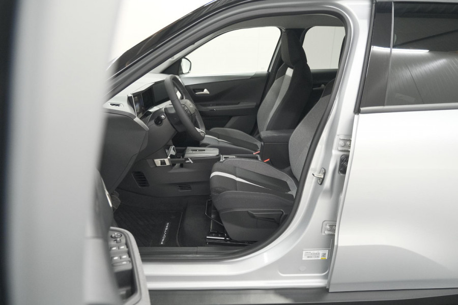 Opel Frontera 1.2 Turbo Hybrid 145 GS | 7 Zitplaatsen | Camera | Dodehoekdetectie | Navigatie | Pack Winter