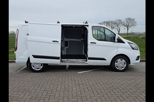 Ford Transit Custom 320 2.0 L2H1 2x schuifdeur, airco, pdc, trekhaak, stoelverwarming