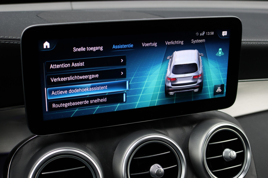 Mercedes-Benz GLC 300e 4MATIC AMG Line Premium+ | SoH 100% | Distronic+ | Panoramadak | Burmester | Memory | Trekhaak | Surround Camera | Multibeam LED | Nightpakket | Augmented Reality |