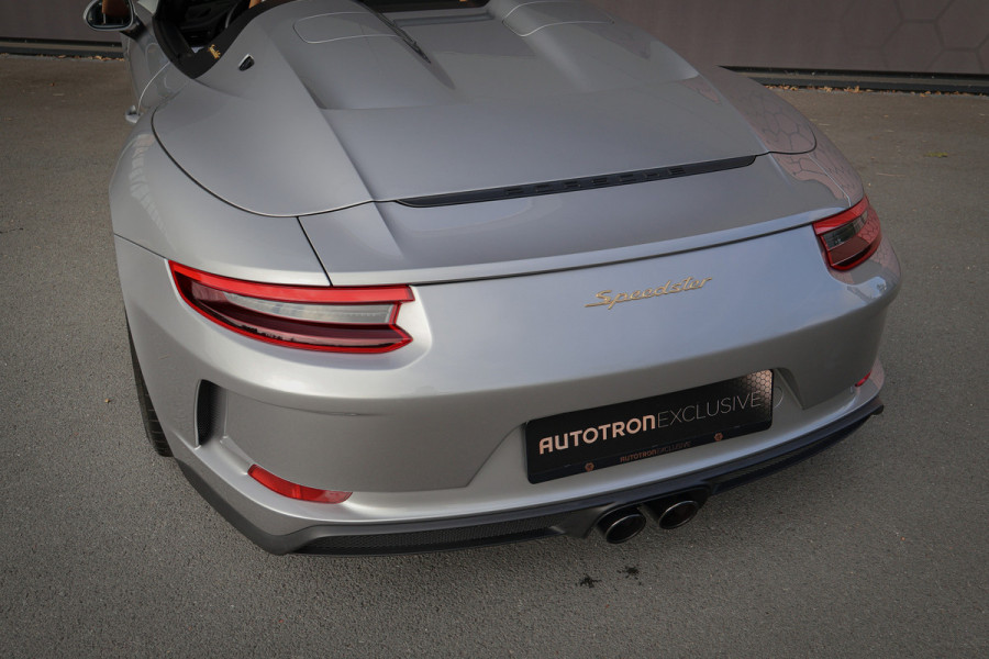 Porsche 911 Speedster 4.0 | VAT REFUNDABLE | HERITAGE PACK | LIFTING | CERAMIC BRAKES | CAMERA | LEATHER AIRVENTS + FULL LEATHER & DASH | SP
