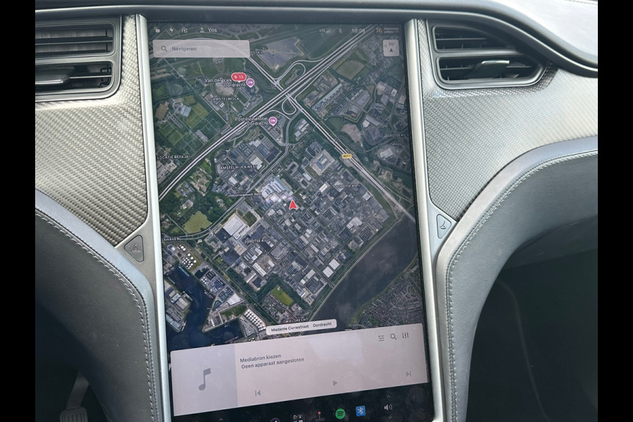 Tesla Model X 75D Base