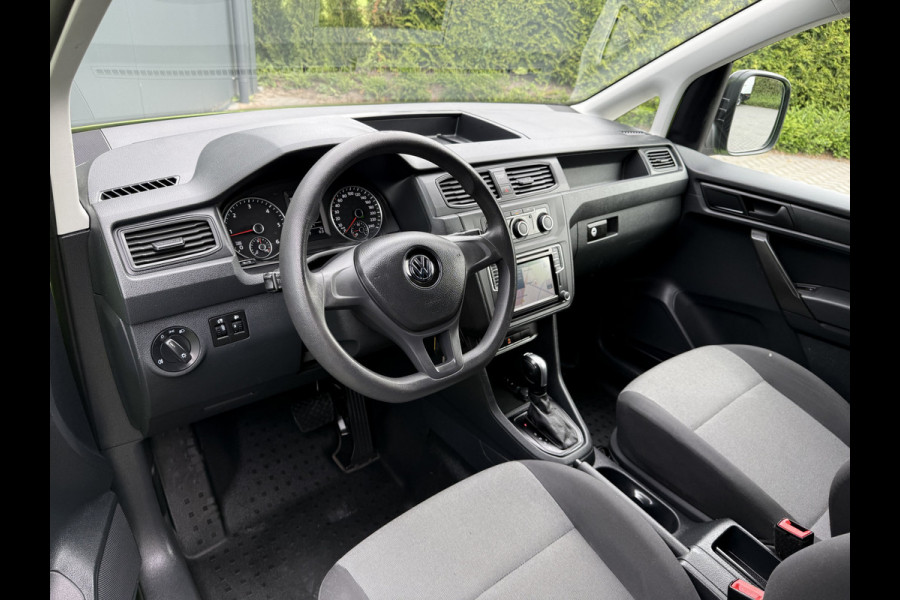 Volkswagen Caddy 2.0 TDI 102 PK / DSG AUTOMAAT / L1H1 / INRICHTING / 1e EIG. / TREKHAAK / CRUISE