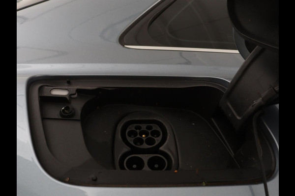 Audi Q4 e-tron 35 Launch edition Advanced 55 kWh | SOH 91% | Carplay | Stoelverwarming| Matrix LED | DAB | Cruise control | Parkeerhulp | Virtual cockpit | Navigatie