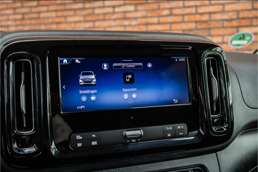 Mercedes-Benz Vito 119 CDI 4-MATIC DC L3 XL | AMG | L+R Schuifdeur | Dubbel cabine | 5-Zitter | Navigatie | CarPlay | Camera | Lederen bekleding |  | 2500 kg trekgewicht | Trekhaak | Multibeam Led | PDC V+A