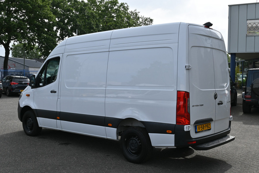 Mercedes-Benz Sprinter 317 CDI L2H2 Pro LED verlichting, Geveerde stoel, Etc.