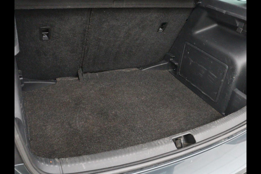 Škoda Rapid Spaceback 1.0 TSI Greentech Drive | Stoelverwarming | Carplay | Trekhaak | Climate control | Parkeerhulp | Navigatie | Cruise control | Bluetooth | Lichtmetalen velgen