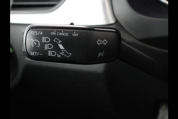 Škoda Rapid Spaceback 1.0 TSI Greentech Drive | Stoelverwarming | Carplay | Trekhaak | Climate control | Parkeerhulp | Navigatie | Cruise control | Bluetooth | Lichtmetalen velgen