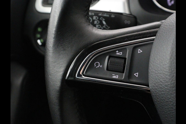Škoda Rapid Spaceback 1.0 TSI Greentech Drive | Stoelverwarming | Carplay | Trekhaak | Climate control | Parkeerhulp | Navigatie | Cruise control | Bluetooth | Lichtmetalen velgen