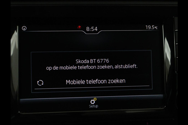 Škoda Rapid Spaceback 1.0 TSI Greentech Drive | Stoelverwarming | Carplay | Trekhaak | Climate control | Parkeerhulp | Navigatie | Cruise control | Bluetooth | Lichtmetalen velgen