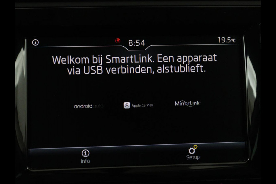 Škoda Rapid Spaceback 1.0 TSI Greentech Drive | Stoelverwarming | Carplay | Trekhaak | Climate control | Parkeerhulp | Navigatie | Cruise control | Bluetooth | Lichtmetalen velgen