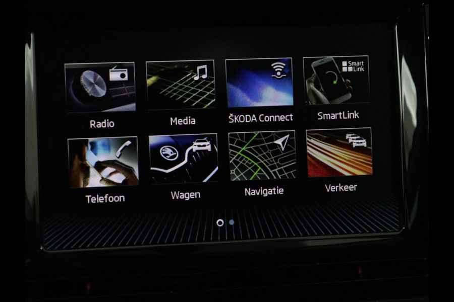 Škoda Rapid Spaceback 1.0 TSI Greentech Drive | Stoelverwarming | Carplay | Trekhaak | Climate control | Parkeerhulp | Navigatie | Cruise control | Bluetooth | Lichtmetalen velgen