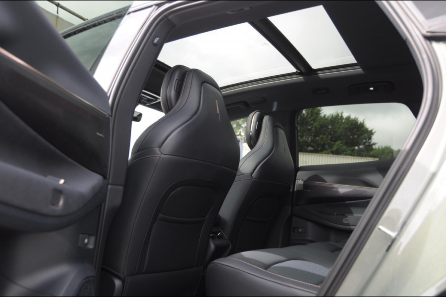 Lynk & Co 08 350PK Automaat More / Stoelventilatie / Massage / Adaptieve cruise control / Panoramadak / Stoelverwarming / Harman Kardon audio / Apple carplay / Parkeersensoren met 360 camera / Elektrische stoelen / BLIS