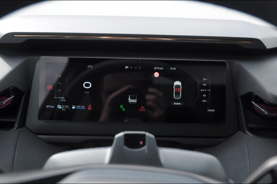 Lynk & Co 08 350PK Automaat More / Stoelventilatie / Massage / Adaptieve cruise control / Panoramadak / Stoelverwarming / Harman Kardon audio / Apple carplay / Parkeersensoren met 360 camera / Elektrische stoelen / BLIS