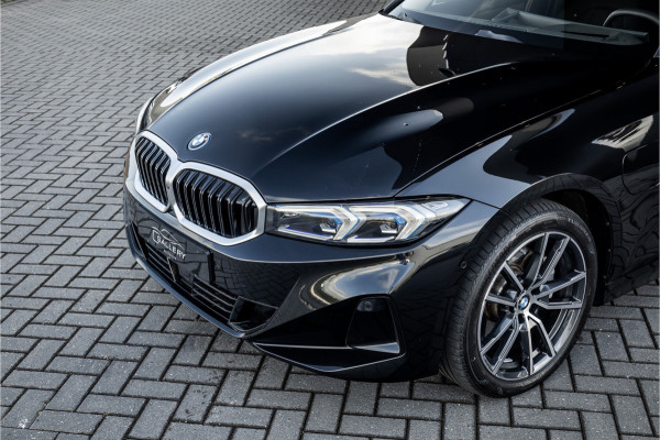 BMW 3 Serie Touring 330e xDrive - Elek. Trekhaak | 360 Camera | ACC