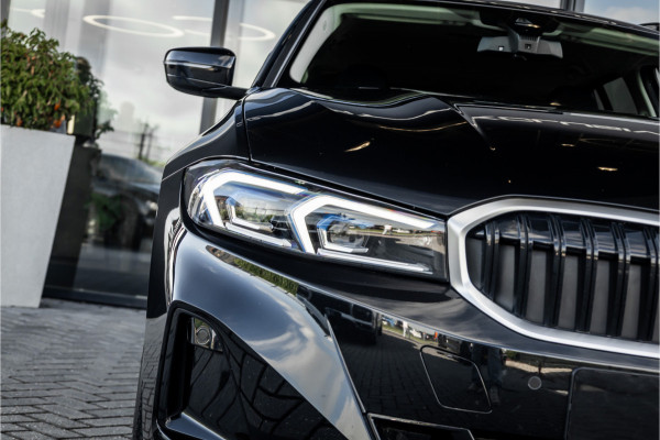 BMW 3 Serie Touring 330e xDrive - Elek. Trekhaak | 360 Camera | ACC