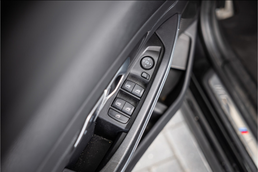 BMW 3-serie 330e High Executive - M Sport | Origineel NL | Stoelverwarming | Cruise Control | 18" Inch
