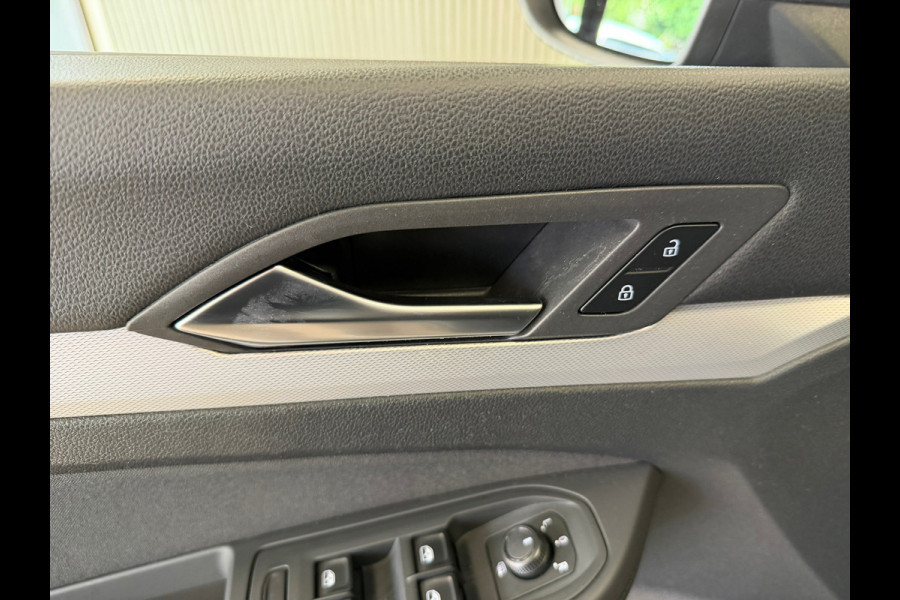 Volkswagen Golf 1.0 TSI Life Business CLIMA PDC CRUISE STOELVERWARMING BLUETOOTH APPLE CARPLAY USB KEYLESS-GO