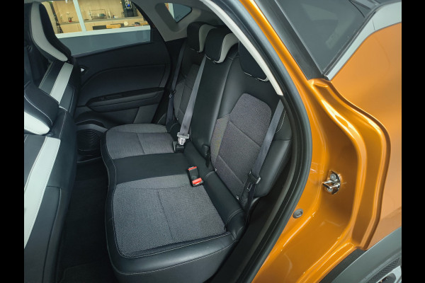 Renault Captur 1.6 E-Tech Plug-in Hybrid 160 Intens Rijklaar + 12 maanden Bovag-garantie Henk Jongen Auto's in Helmond,  al 50 jaar service zoals 't hoort!
