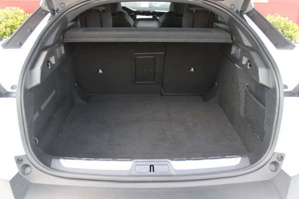 Peugeot 408 1.2 Hybrid 145PK AUTOMAAT GT | 360° CAMERA | DODEHOEK DETECTIE | KEYLESS ENTRY/START | ADAPTIVE CRUISE CONTROL | NAVIGATIE | DRAADLOZE APPLE CARPLAY/ANDROID AUTO | PARKEERSENSOREN VOOR + ACHTER | LED MATRIX KOPLAMPEN | 19" LICHTMETALEN VELGEN | ELEKTRISCH BEDIENBARE ACHTERKLEP | CLIMATE CONTROL | STUUR VERWARMING |