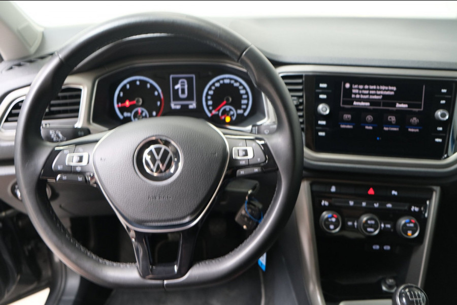 Volkswagen T-Roc 1.0 TSI Style - N.A.P. Airco, Cruise, Navi, PDC, Carplay.