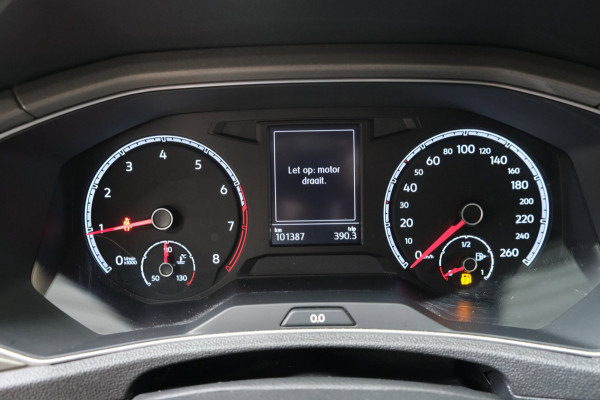 Volkswagen T-Roc 1.0 TSI Style - N.A.P. Airco, Cruise, Navi, PDC, Carplay.