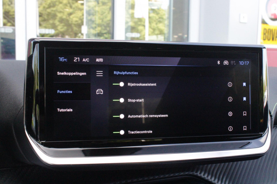 Peugeot 208 1.2 Hybrid 145PK AUTOMAAT GT | NAVIGATIE | DRAADLOZE APPLE CARPLAY/ANDROID AUTO | CAMERA VOOR + ACHTER | FULL LED KOPLAMPEN | LICHTMETALEN VELGEN 17" | DODEHOEK DETECTIE | DRAADLOZE TELEFOONLADER | KEYLESS ENTRY/START | DAB+ RADIO | ADAPTIVE CRUISE CONTROL | CLIMATE CONTROL |