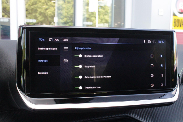 Peugeot 208 1.2 Hybrid 145PK AUTOMAAT GT | NAVIGATIE | DRAADLOZE APPLE CARPLAY/ANDROID AUTO | CAMERA VOOR + ACHTER | FULL LED KOPLAMPEN | LICHTMETALEN VELGEN 17" | DODEHOEK DETECTIE | DRAADLOZE TELEFOONLADER | KEYLESS ENTRY/START | DAB+ RADIO | ADAPTIVE CRUISE CONTROL | CLIMATE CONTROL |