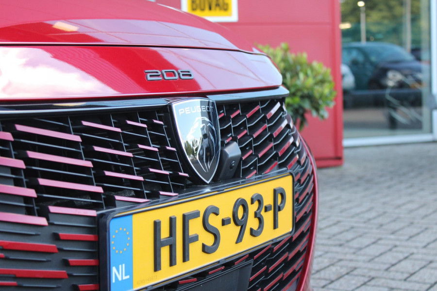 Peugeot 208 1.2 Hybrid 145PK AUTOMAAT GT | NAVIGATIE | DRAADLOZE APPLE CARPLAY/ANDROID AUTO | CAMERA VOOR + ACHTER | FULL LED KOPLAMPEN | LICHTMETALEN VELGEN 17" | DODEHOEK DETECTIE | DRAADLOZE TELEFOONLADER | KEYLESS ENTRY/START | DAB+ RADIO | ADAPTIVE CRUISE CONTROL | CLIMATE CONTROL |