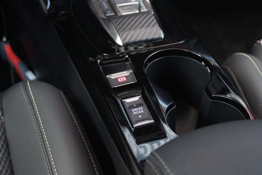 Peugeot 208 1.2 Hybrid 145PK AUTOMAAT GT | NAVIGATIE | DRAADLOZE APPLE CARPLAY/ANDROID AUTO | CAMERA VOOR + ACHTER | FULL LED KOPLAMPEN | LICHTMETALEN VELGEN 17" | DODEHOEK DETECTIE | DRAADLOZE TELEFOONLADER | KEYLESS ENTRY/START | DAB+ RADIO | ADAPTIVE CRUISE CONTROL | CLIMATE CONTROL |