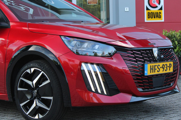 Peugeot 208 1.2 Hybrid 145PK AUTOMAAT GT | NAVIGATIE | DRAADLOZE APPLE CARPLAY/ANDROID AUTO | CAMERA VOOR + ACHTER | FULL LED KOPLAMPEN | LICHTMETALEN VELGEN 17" | DODEHOEK DETECTIE | DRAADLOZE TELEFOONLADER | KEYLESS ENTRY/START | DAB+ RADIO | ADAPTIVE CRUISE CONTROL | CLIMATE CONTROL |