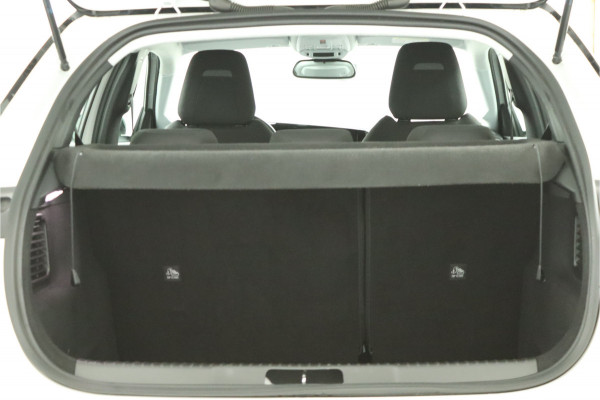 Opel Mokka 1.2 Turbo Business Elegance - Automaat - All season banden - Achteruitrijcamera - Trekhaak - 12 Maand Bovag Garantie - Virena zekerheidspakket €895,-