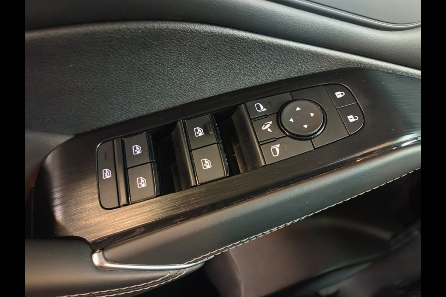 Nissan QASHQAI 1.3 MHEV Xtronic N-Connecta Rijklaar + 12 maanden Bovag-garantie Henk Jongen Auto's in Helmond,  al 50 jaar service zoals 't hoort!