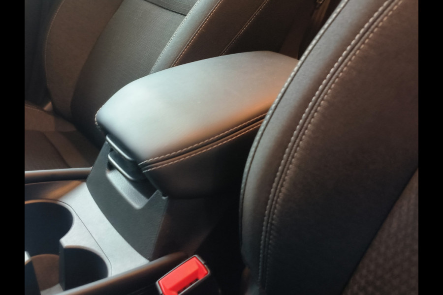Nissan QASHQAI 1.3 MHEV Xtronic N-Connecta Rijklaar + 12 maanden Bovag-garantie Henk Jongen Auto's in Helmond,  al 50 jaar service zoals 't hoort!