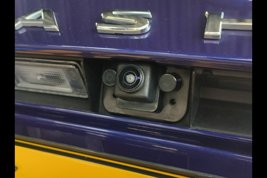 Nissan QASHQAI 1.3 MHEV Xtronic N-Connecta Rijklaar + 12 maanden Bovag-garantie Henk Jongen Auto's in Helmond,  al 50 jaar service zoals 't hoort!