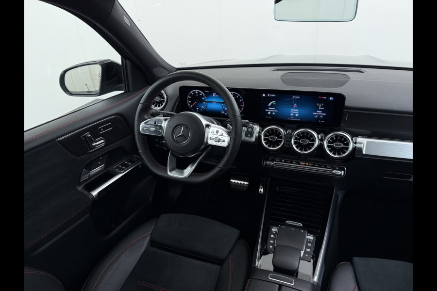 Mercedes-Benz Glb 200 AMG line | Pano Trekhaak Memory Multibeam Night Sound